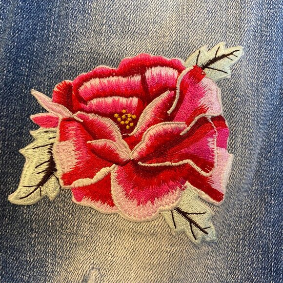 Black Daisy Women's Jeans 3/26 Jamie Relaxed Skinny Denim with Floral Embroidery - Picture 9 of 12